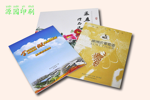 企業(yè)經(jīng)營中，企業(yè)畫冊、宣傳冊、說明書的作用起著非常重要的作用?